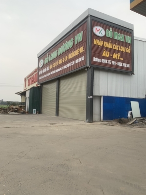 Tháng mới chúc cả nhà sức khỏe, bình an và may mắn nha. Bên em vẫn cung cấp các loại gỗ tự nhiên các bác nhé: Tần bì, sồi, óc chó, me tây, gõ, hương, thông.... Khách cần loại nào alo bên em gửi list+ hì